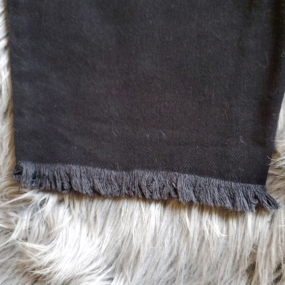 High Rise Shorts - Picture 3 of 4